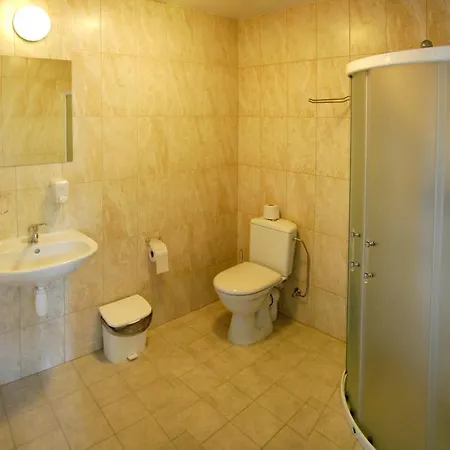 Motelis Avia Motel 2*